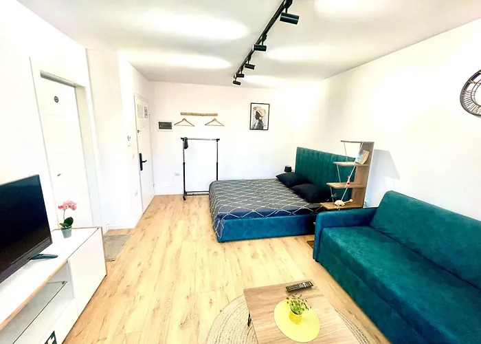 Central Studio Apartment 1, Tirana