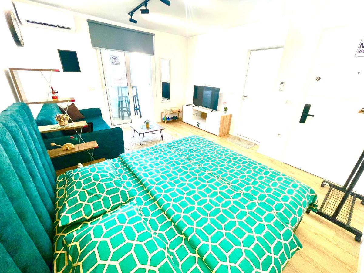 Appartement 1, *